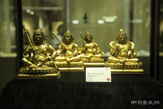 <b>嘉德春拍精品泉城华彩绽放  ——中国嘉德2016春拍济南巡展开幕</b>