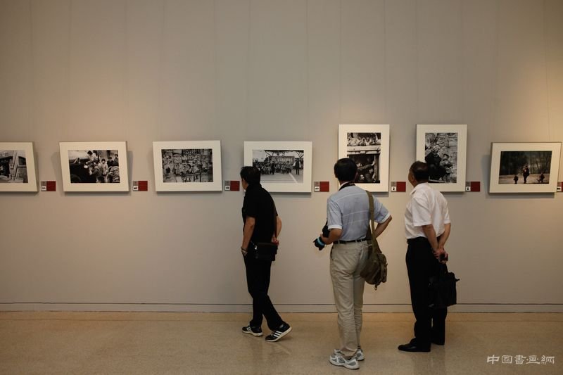 “乡土中国”摄影艺术大展在国家博物馆开幕