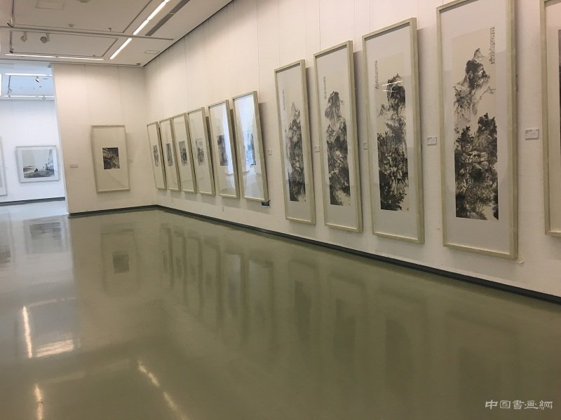 “新中国美术家系列——山东省国画作品展”在国家画院美术馆开幕