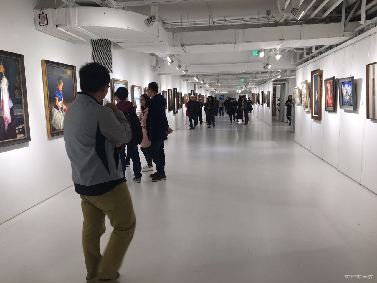 “风骨中国当代青年写实油画艺术展”在山水美术馆隆重开幕