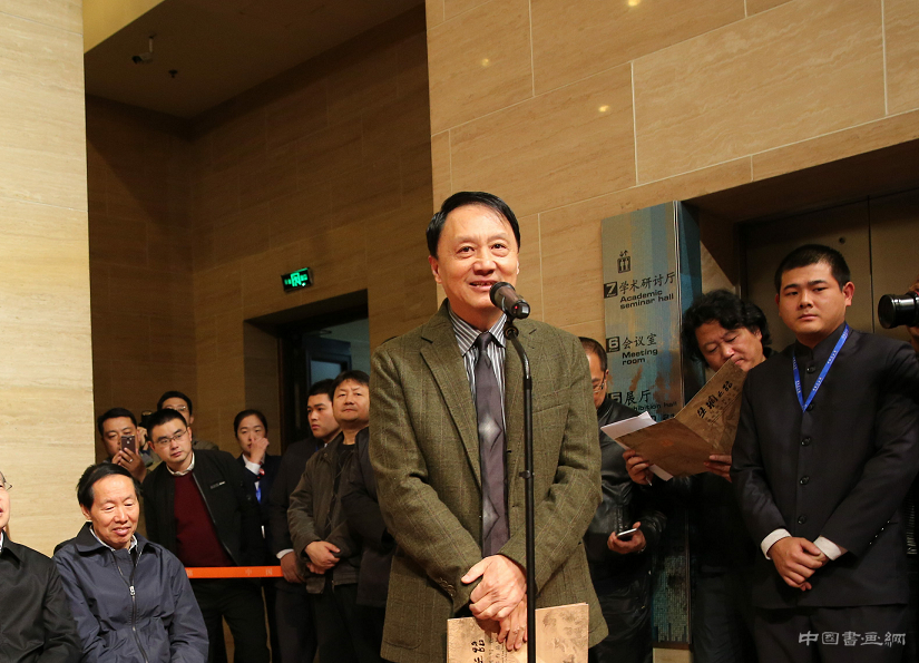 杨晓阳“丝绸之路”专题展启幕中国美术馆