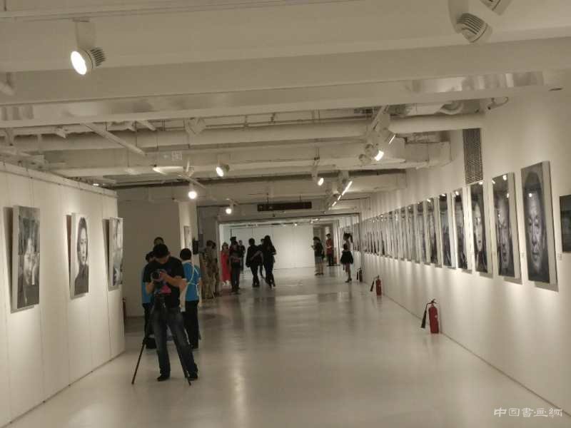 “复制时代”安迪·沃霍尔艺术展暨开幕式在山水美术馆隆重开幕