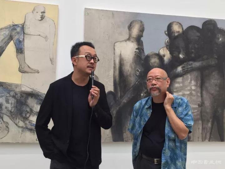 >>开幕现场 策展人梁克刚,艺术家杨重光