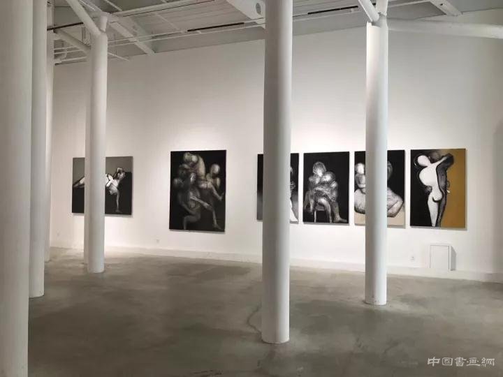 62岁杨重光北京首次个展