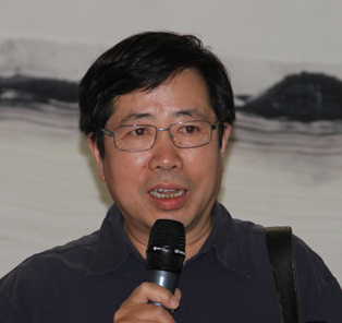 历史的转折点 ——现实主义转型的契机