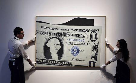 “一美金”秒变2亿元 伦敦蘇富比“战后及当代”晚拍12亿完美收槌