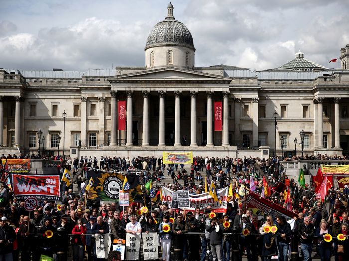 英国美术馆员工罢工抗议服务外包