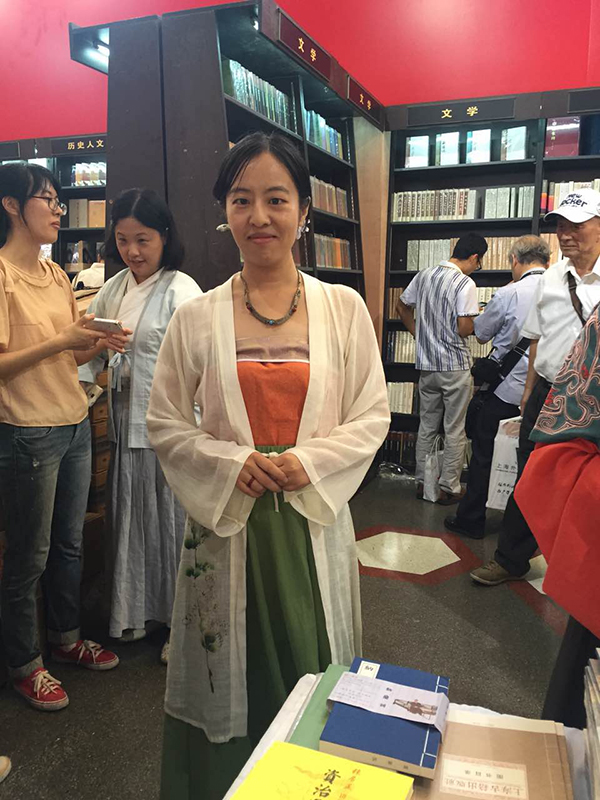 2015上海书展昨日开幕,现场“热闹”非凡
