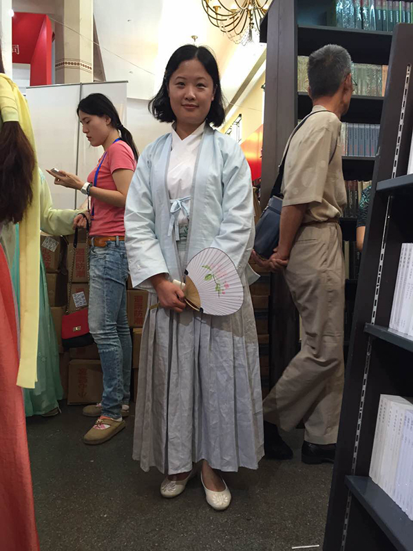 2015上海书展昨日开幕,现场“热闹”非凡