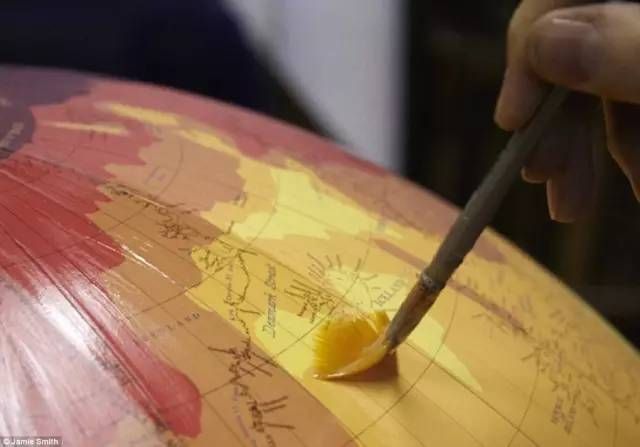 英国手绘地球仪售价竟高达60万