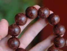 海南黄花梨的收藏价值与使用价值
