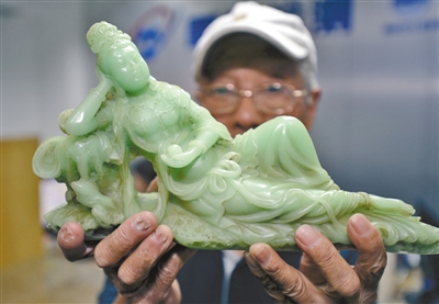 八十老翁收藏玉器被坑十年