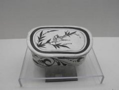 白与黑的艺术：磁州窑