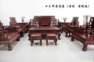 真假酸枝红木家具价格差异大