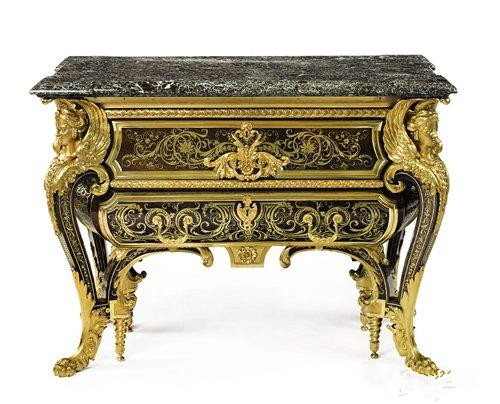 “19世纪家具及装饰艺术”拍卖引关注