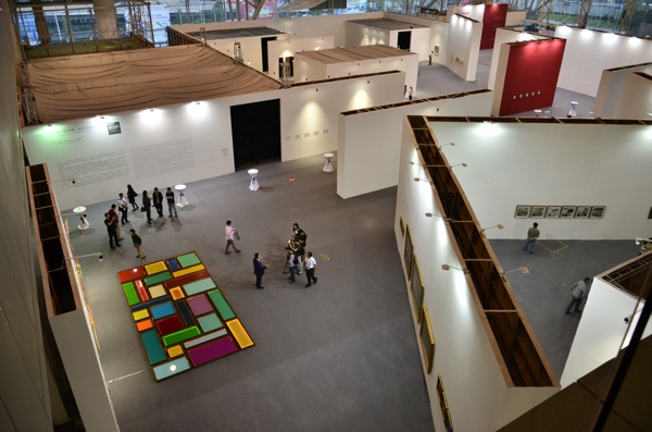 第二届南京国际美术展昨日开幕 参展作品来自全球