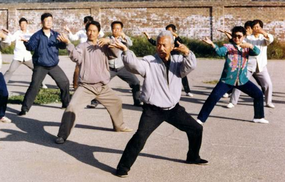 “绝世武功：那些隐藏在现当代大画家中的武林高手（一）