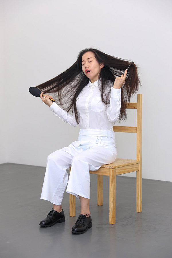 行为艺术正在登堂入室,它更成熟了还是更浅薄了?