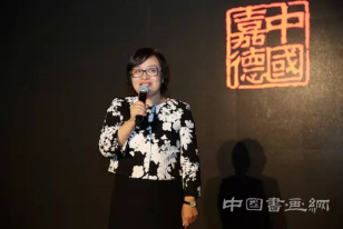 《嘉木万重光》灵性绽放 ——明式家具“标准器”再定义