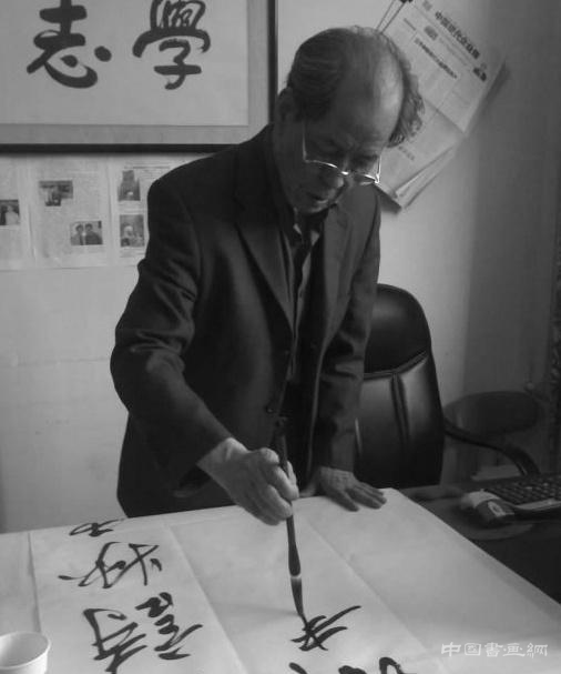 《白鹿原》作者陈忠实因病逝世 书法作品曾参加义卖