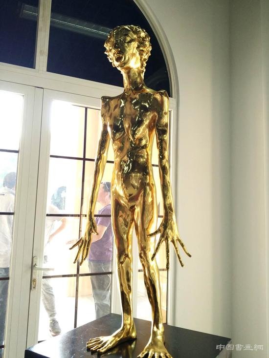 "模糊的边界"青年新锐艺术家展在格拉斯小镇启幕