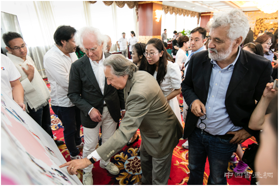 “多彩中国——民族微型美术作品国际大展”在京启动