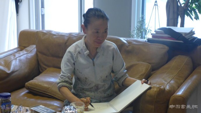 女性艺术是个悖论