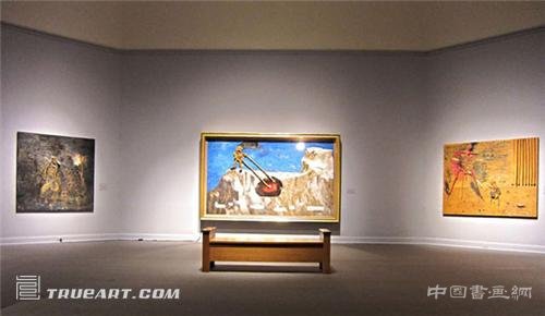 遁入超现实主义怪人大卫·林奇的最新艺术展