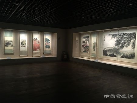 “风展红旗——革命浪漫主义书画展”在南京博物院开展