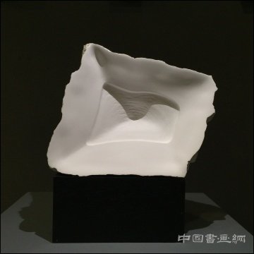 筑中美术馆新馆首展开幕 13位青年艺术家谱写陶艺双年展新篇章