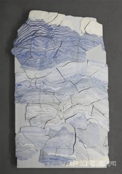 筑中美术馆新馆首展开幕 13位青年艺术家谱写陶艺双年展新篇章