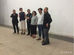 Nacho Zubelzu与苍鑫行为艺术亮相白盒子艺术馆