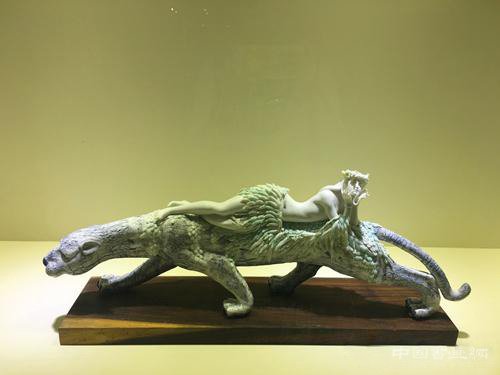 “承古启今”与“薪火相传”——第三届中国当代工艺美术双年展于国家博物馆