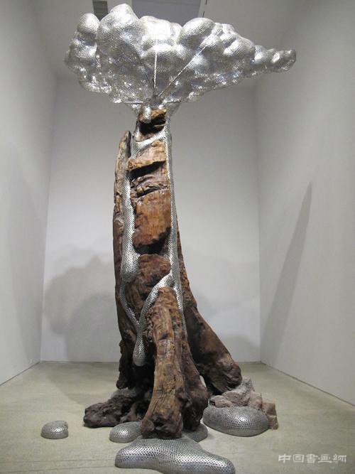 “岩中花树”艺术展里的“微园” 让现代化都市回顾自然