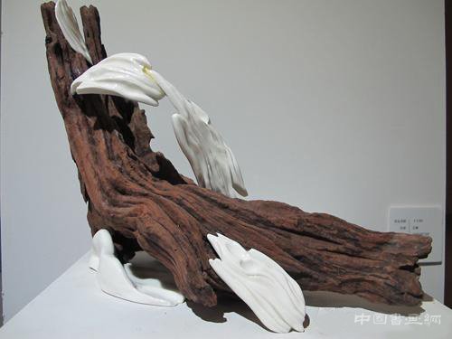 “岩中花树”艺术展里的“微园” 让现代化都市回顾自然