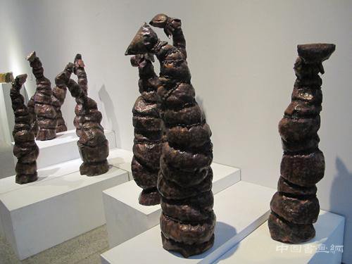 “岩中花树”艺术展里的“微园” 让现代化都市回顾自然