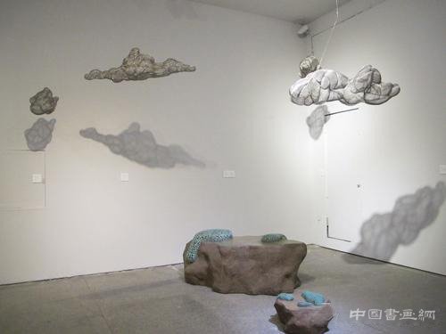 “岩中花树”艺术展里的“微园” 让现代化都市回顾自然