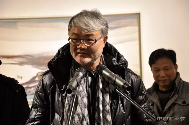 请千万莫要再信誓旦旦地卖画开价，我的画xx万一尺!