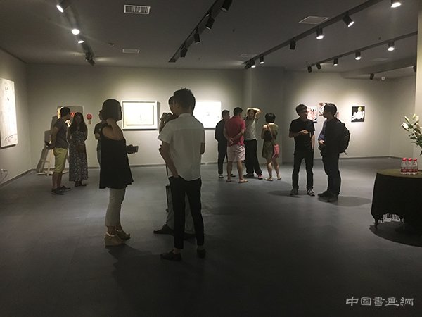 《身份碎片》当代青年艺术展