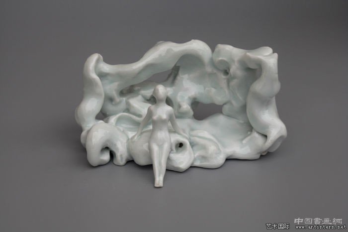 评李玉端的陶瓷雕塑