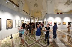 “多彩贵州·道中拾色” 贵州油画学会年展首回展今日揭幕