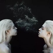 塞尔维亚摄影师在现实世界中创造超现实的场景