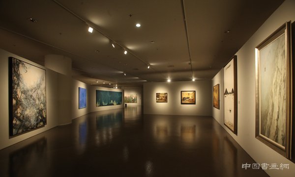 央美百年院藏巡展陕西美博　 全景呈现中国具象油画的“历史温度”