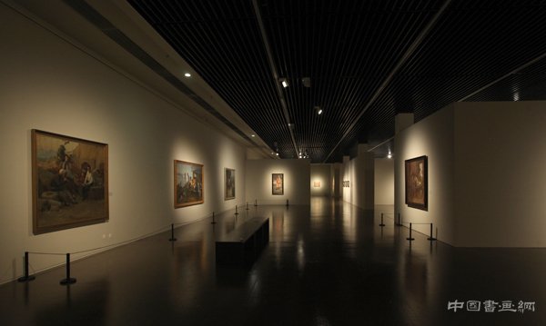 央美百年院藏巡展陕西美博　 全景呈现中国具象油画的“历史温度”