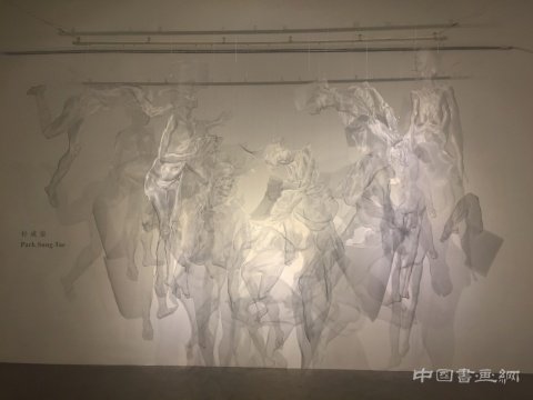 跨媒介的人性剖析 “影射：幕布上的实像”在山艺术开幕