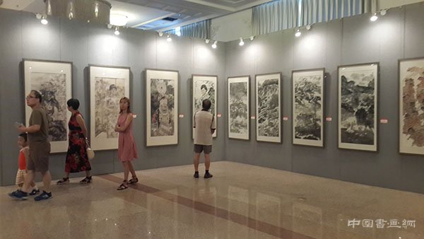 壮丽史诗•波澜画卷—暨纪念红军长征胜利80周年书画展在民族文化宫拉开帷幕