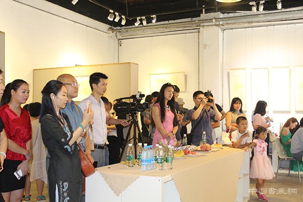 “拈花入禅——蔡金存诗书画印专题展”在万象艺术空间开幕