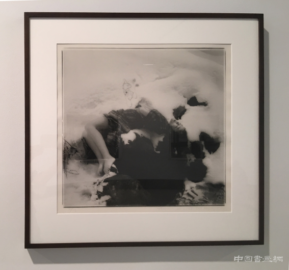 荣荣&映里的纽约首展“妻有物语”