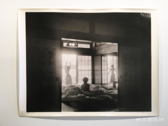 荣荣&映里的纽约首展“妻有物语”