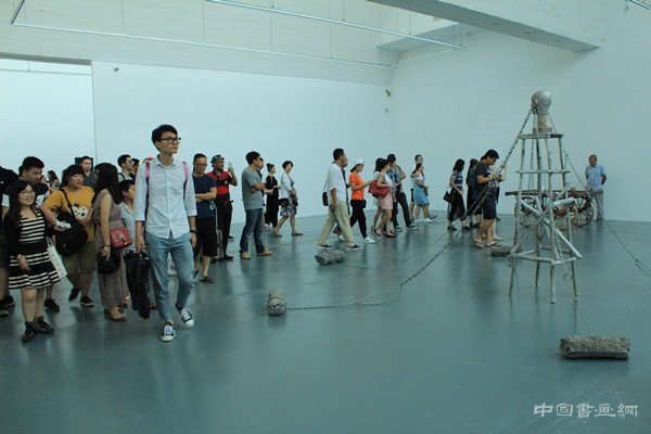 新表现主义大师弗朗切斯科·克莱门特游牧到泉空间